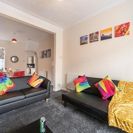 Jesouth 3 Bed Home In Central Hull -Garden Sleeps 6 Kingston upon Hull Buitenkant foto