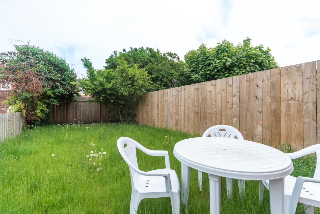 Jesouth 3 Bed Home In Central Hull -Garden Sleeps 6 Kingston upon Hull Buitenkant foto